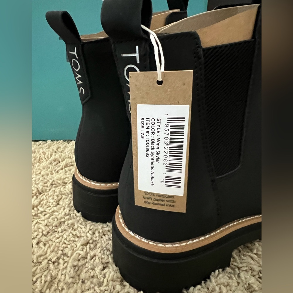 TOMS Women's Skylar Boots, Size 7.5 - Picture 6 of 7